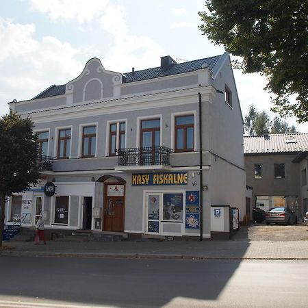 Apartamenty Ostrowiec - Pokoje Goscinne Centrum Ostrowiec Świętokrzyski エクステリア 写真